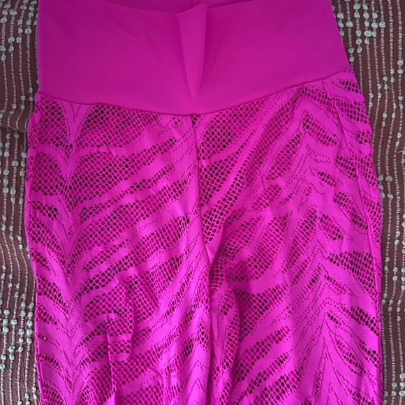 Beach Bunny Pink Lace Crop Top & Flare Pants - Picture 4 of 14